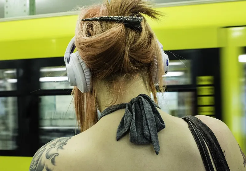 Seven Confessions From the Other End of the Line: What Phone Operators Actually Think About You
